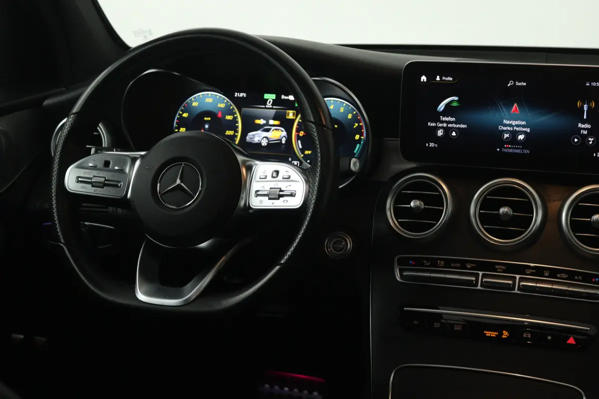4MATIC Premium Plus (PANORAMADAK, SFEERVERLICHTING, CAMERA, ELEKT. STOELEN)