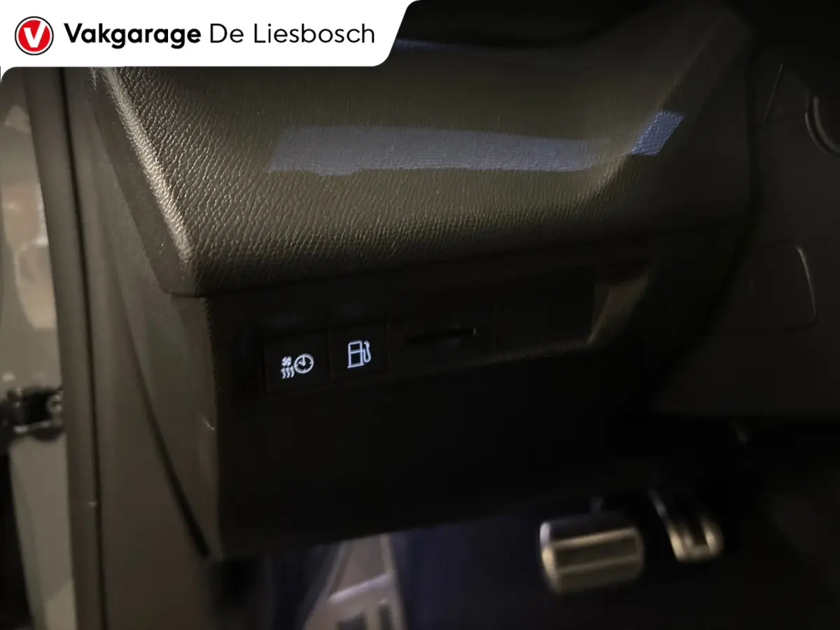 1.6 Plug-in Hybrid 180 Allure Avantage GT / navi / 8 jaar fabrieks garantie / camera