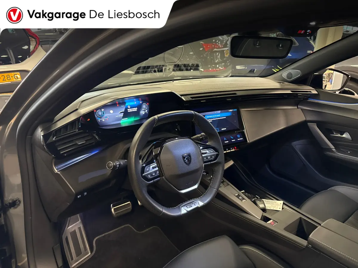 1.6 Plug-in Hybrid 180 Allure Avantage GT / navi / 8 jaar fabrieks garantie / camera