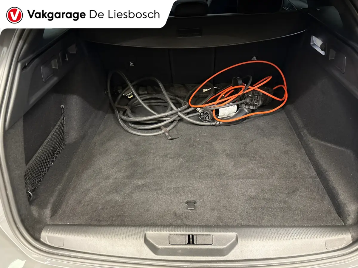 1.6 Plug-in Hybrid 180 Allure Avantage GT / navi / 8 jaar fabrieks garantie / camera