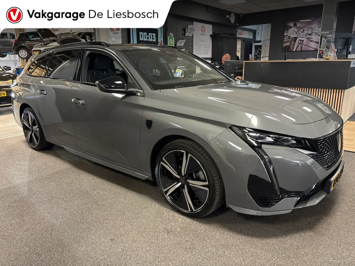 1.6 Plug-in Hybrid 180 Allure Avantage GT / navi / 8 jaar fabrieks garantie / camera