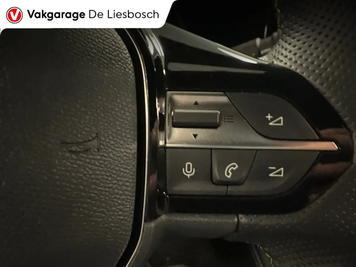 1.6 Plug-in Hybrid 180 Allure Avantage GT / navi / 8 jaar fabrieks garantie / camera