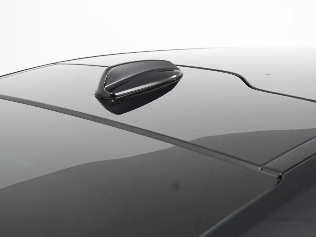 Long Range Dual Motor 408pk Launch Edition 78kWh SOH 93.6% Climate control Cruise control Panoramadak Parkeersensoren + Camera Voorstoelen verwarmd Apple Carplay/ Android Auto