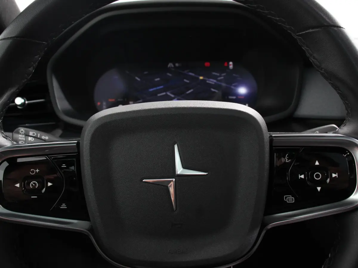 Long Range Dual Motor 408pk Launch Edition 78kWh SOH 93.6% Climate control Cruise control Panoramadak Parkeersensoren + Camera Voorstoelen verwarmd Apple Carplay/ Android Auto