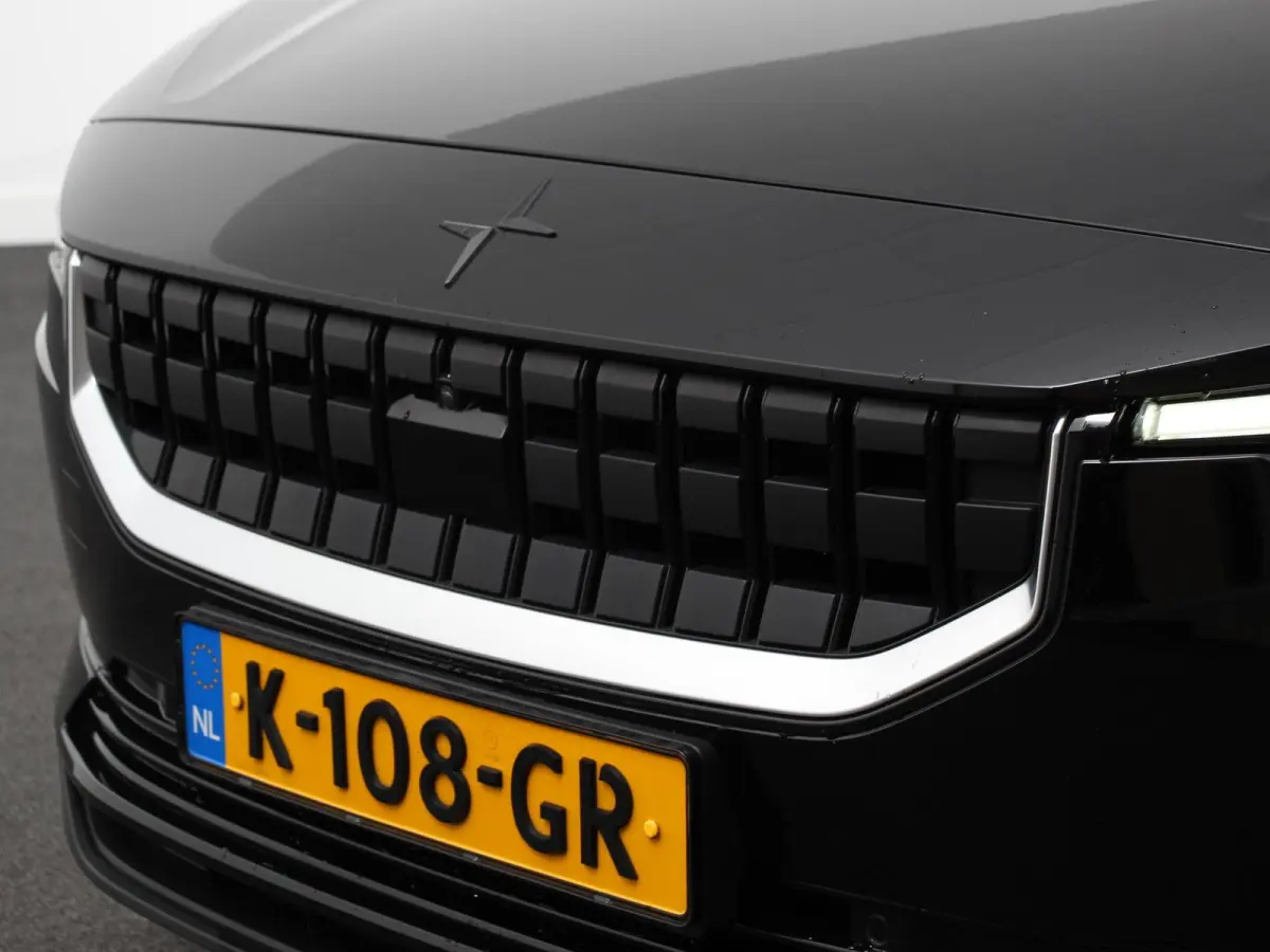 Long Range Dual Motor 408pk Launch Edition 78kWh SOH 93.6% Climate control Cruise control Panoramadak Parkeersensoren + Camera Voorstoelen verwarmd Apple Carplay/ Android Auto