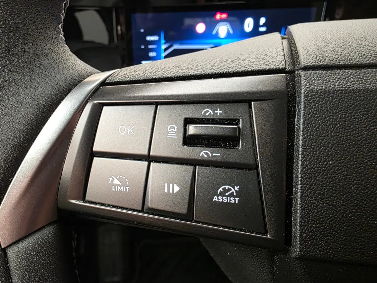 Edition Climate Control | Digitaal Dashboard | 17" Lichtmetaal | Carplay | Cruise | Parkeersensoren Achter | Apple Carplay/Android Auto|telefoonintegratie premium | Connected services | Crui