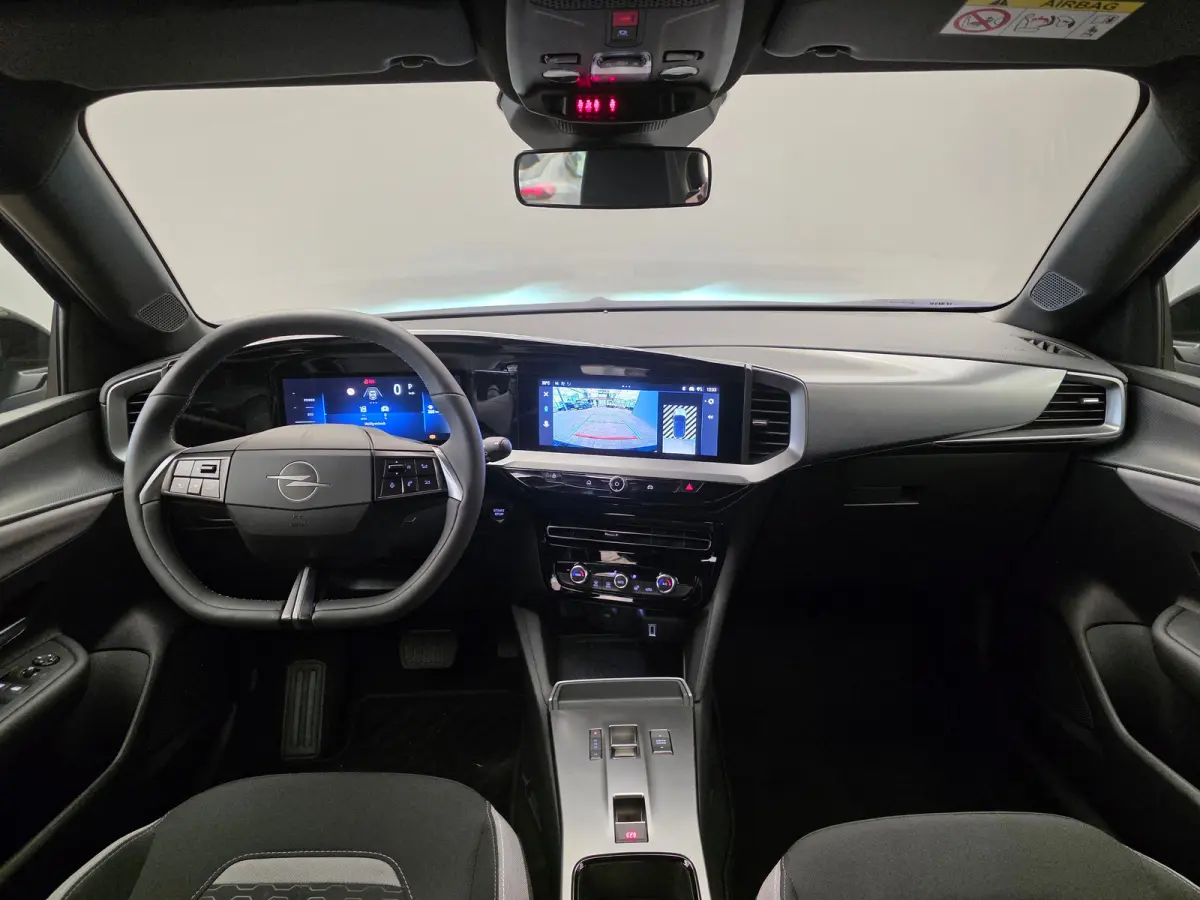 Edition Climate Control | Digitaal Dashboard | 17" Lichtmetaal | Carplay | Cruise | Parkeersensoren Achter | Apple Carplay/Android Auto|telefoonintegratie premium | Connected services | Crui