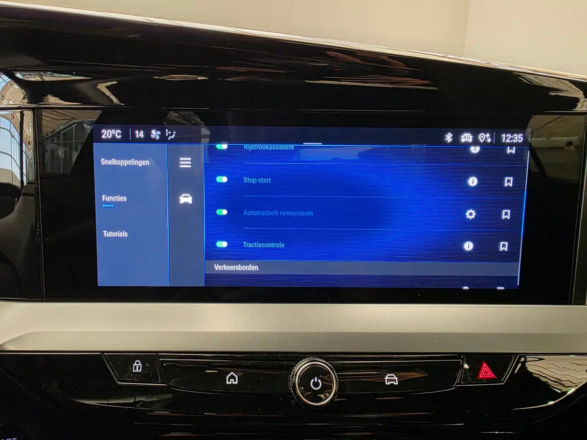 Edition Climate Control | Digitaal Dashboard | 17" Lichtmetaal | Carplay | Cruise | Parkeersensoren Achter | Apple Carplay/Android Auto|telefoonintegratie premium | Connected services | Crui