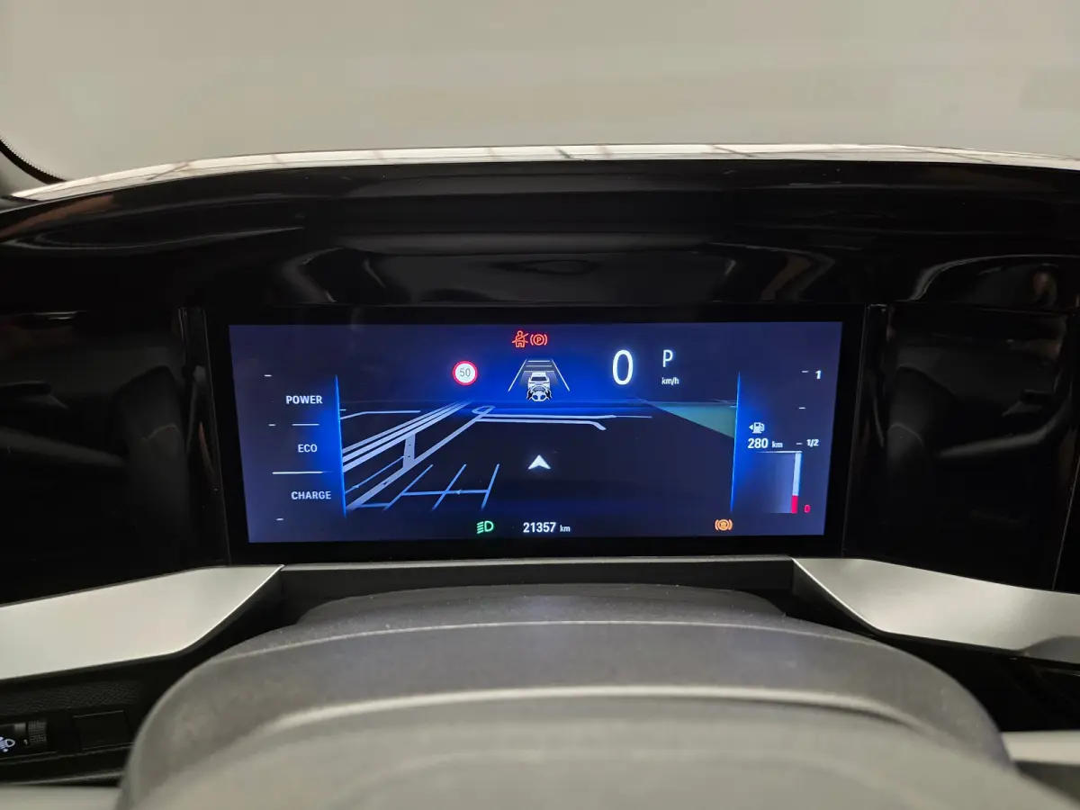 Edition Climate Control | Digitaal Dashboard | 17" Lichtmetaal | Carplay | Cruise | Parkeersensoren Achter | Apple Carplay/Android Auto|telefoonintegratie premium | Connected services | Crui