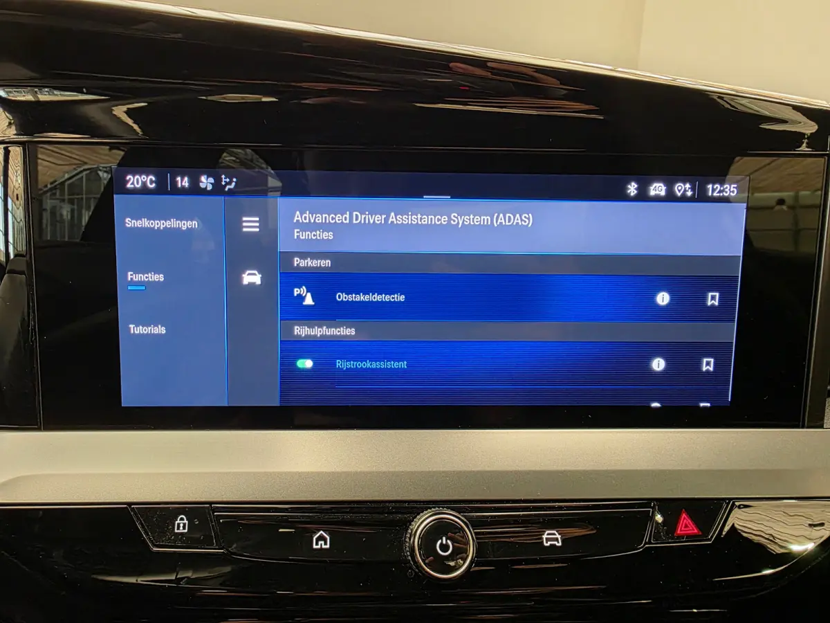 Edition Climate Control | Digitaal Dashboard | 17" Lichtmetaal | Carplay | Cruise | Parkeersensoren Achter | Apple Carplay/Android Auto|telefoonintegratie premium | Connected services | Crui