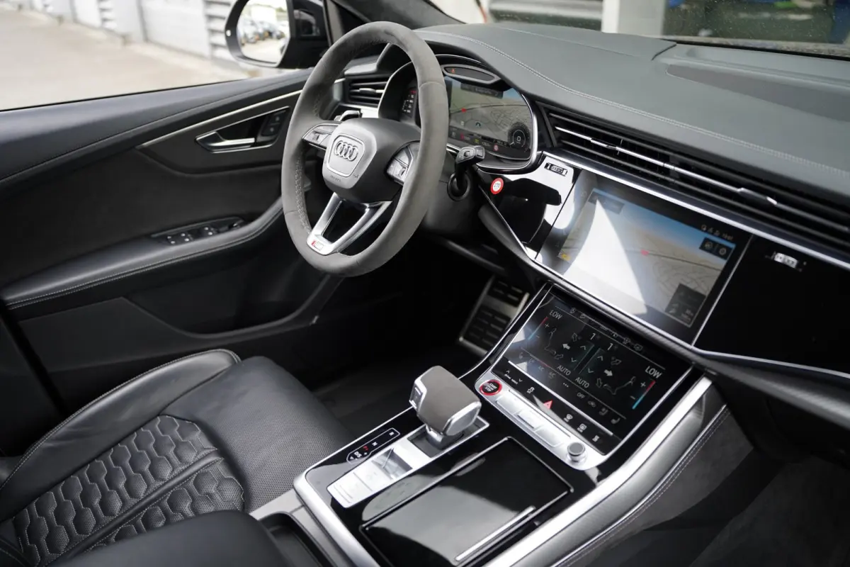 RSQ8 4.0 TFSI RS quattro Pano Ceramic Leder B&O 360Cam Softclose Alcantara Roof Trekhaak
