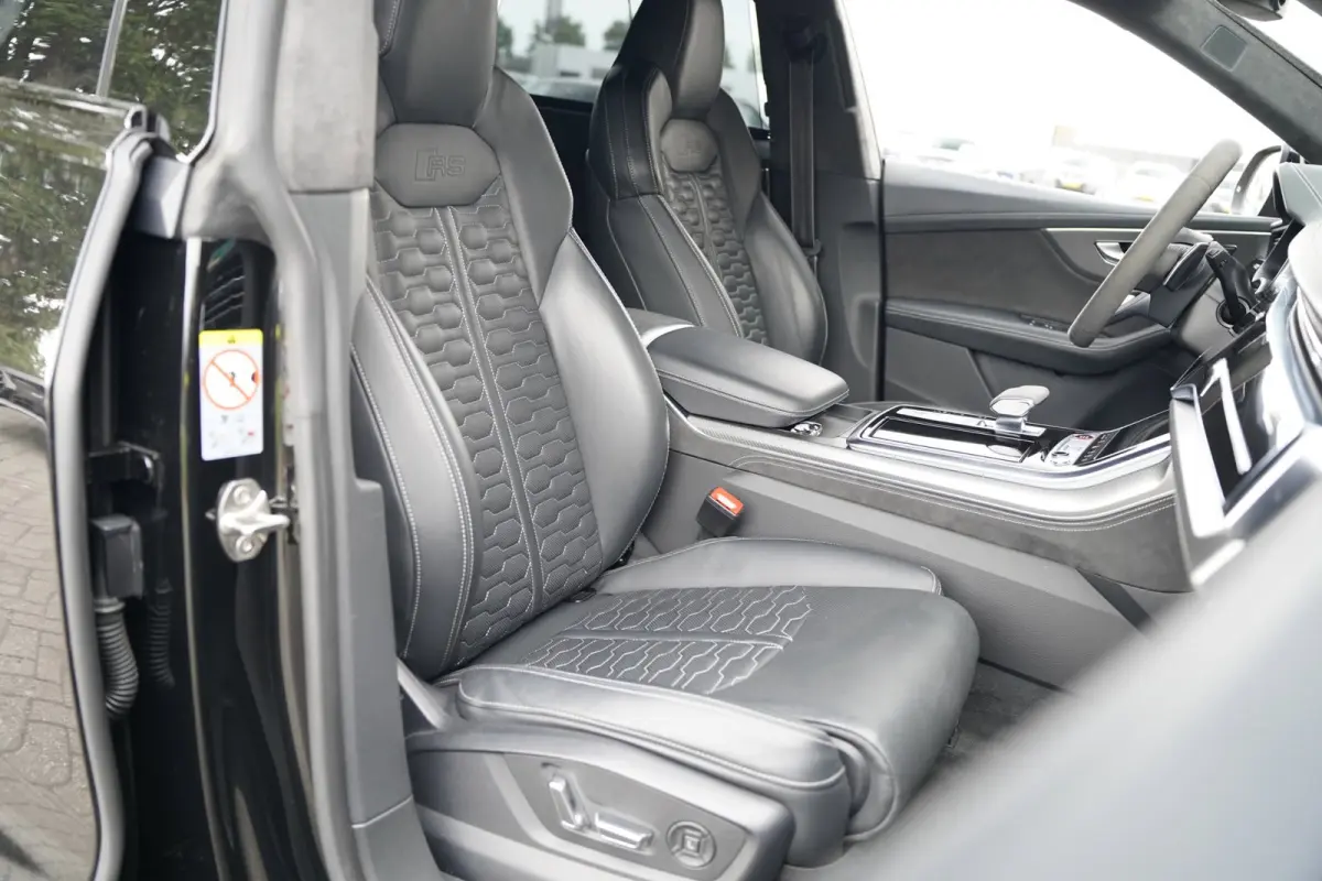 RSQ8 4.0 TFSI RS quattro Pano Ceramic Leder B&O 360Cam Softclose Alcantara Roof Trekhaak
