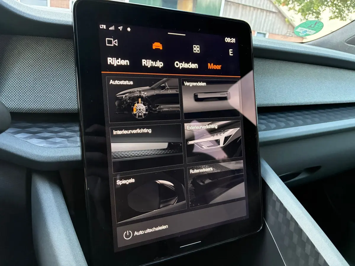 Standard Range Single Motor 63kWh | 90% Soh + Carplay + Camera Nu € 17.975,-!!!