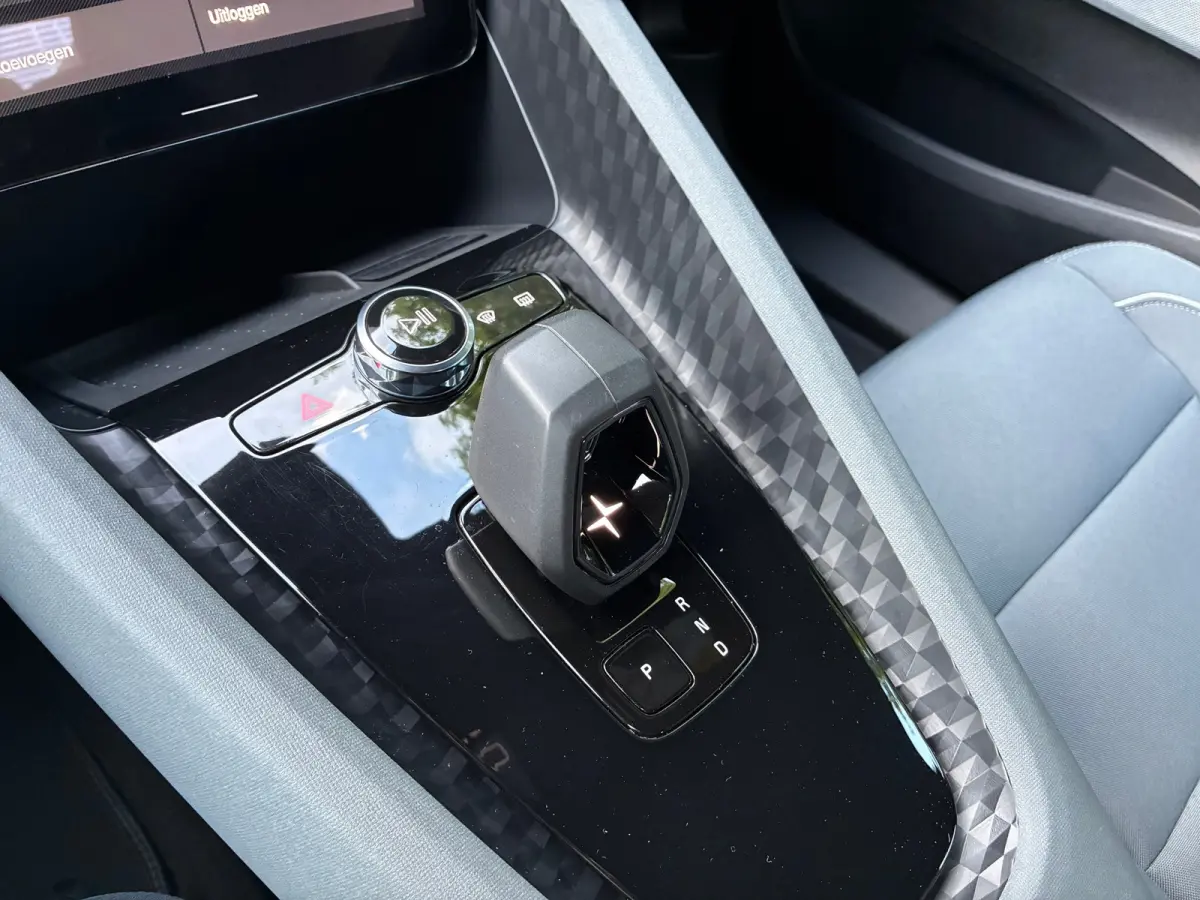 Standard Range Single Motor 63kWh | 90% Soh + Carplay + Camera Nu € 17.975,-!!!