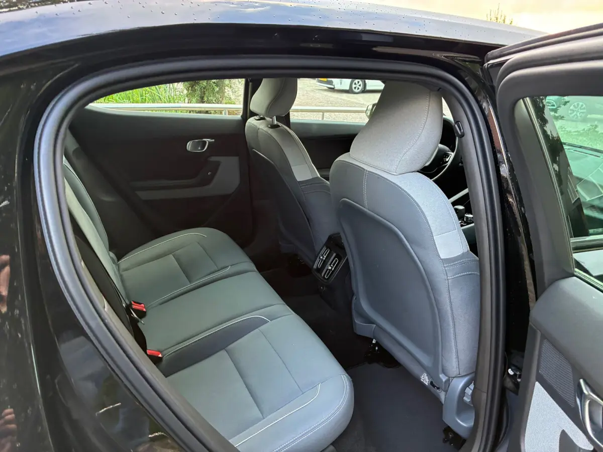 Standard Range Single Motor 63kWh | 90% Soh + Carplay + Camera Nu € 17.975,-!!!