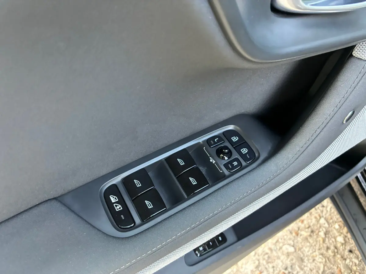 Standard Range Single Motor 63kWh | 90% Soh + Carplay + Camera Nu € 17.975,-!!!