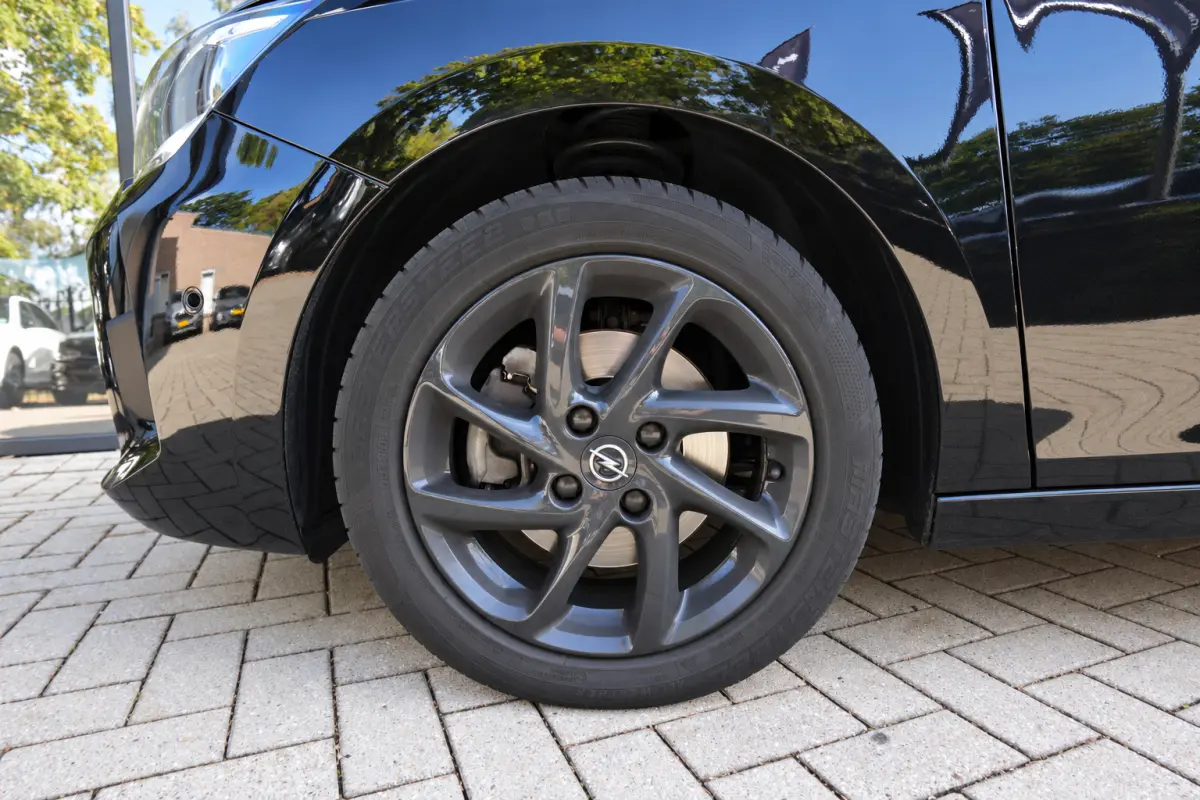 1.2 GS Line NAVI CAM LED VOL