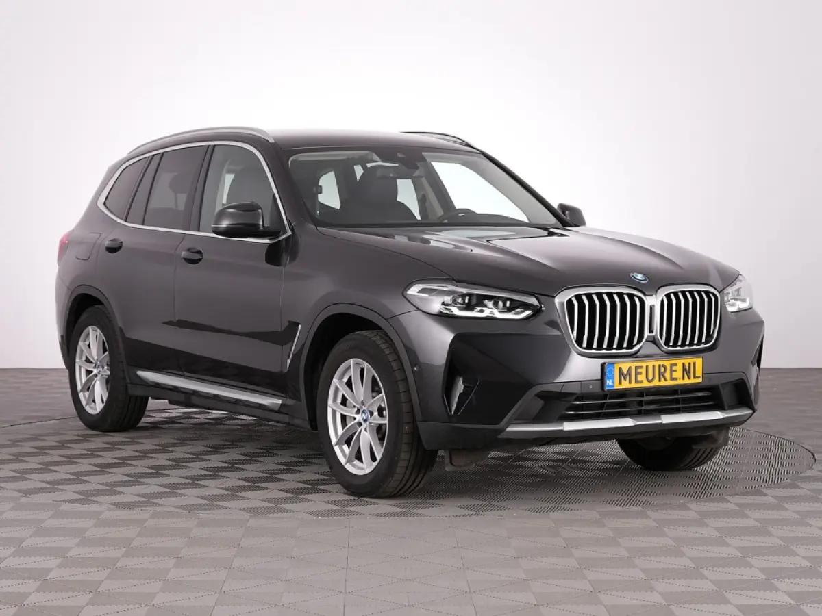 xDrive30e Executive | LEDER | CAMERA | ECC | Full LED !