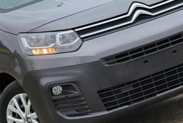 1.2 PureTech Feel - Gris Platinium - Navigatie/Cruise/Airco