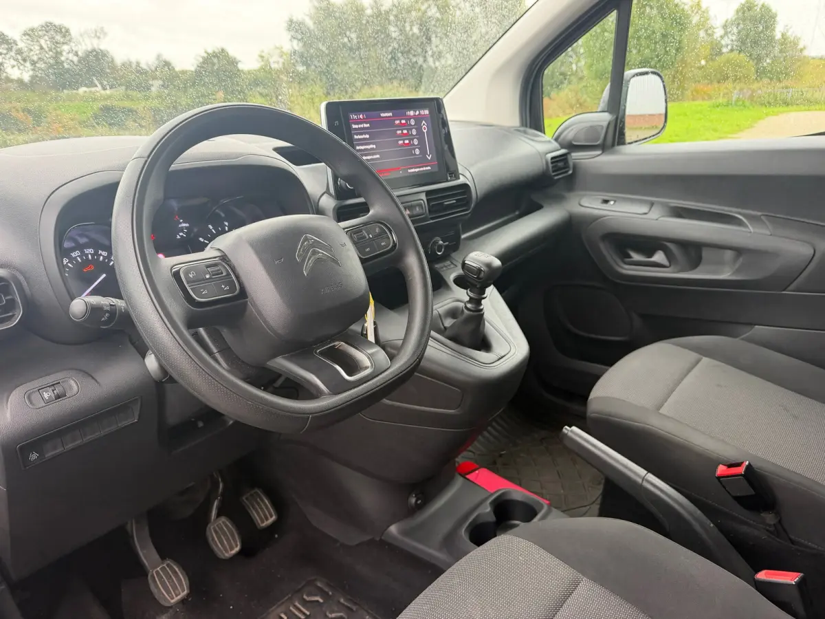 1.2 PureTech Feel - Gris Platinium - Navigatie/Cruise/Airco