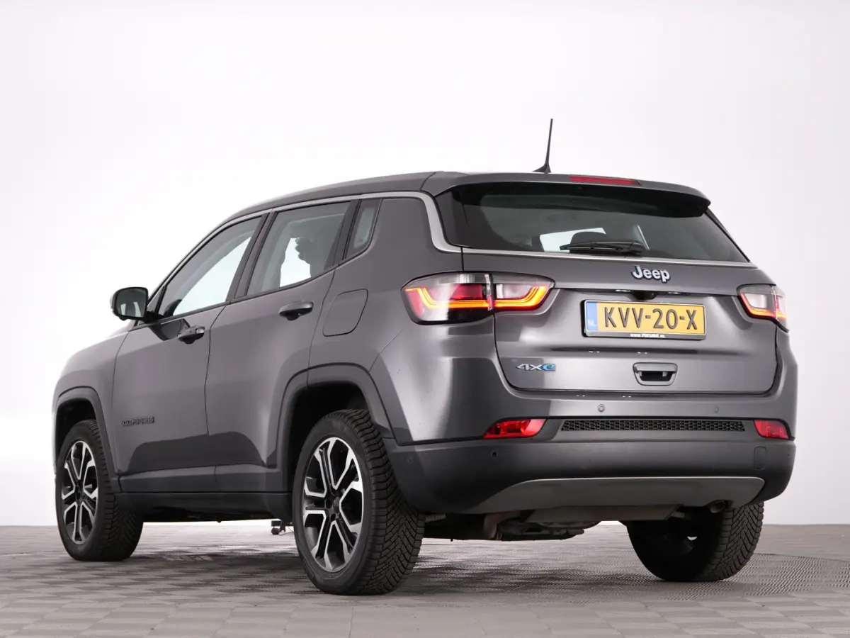 4xe 190 Plug-in Hybrid Altitude | CARPLAY | ECC | PDC | Half LEDER !