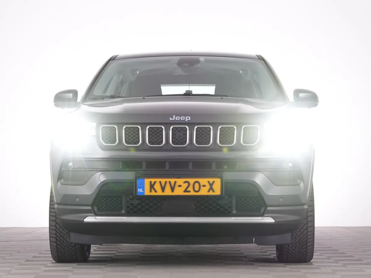 4xe 190 Plug-in Hybrid Altitude | CARPLAY | ECC | PDC | Half LEDER !