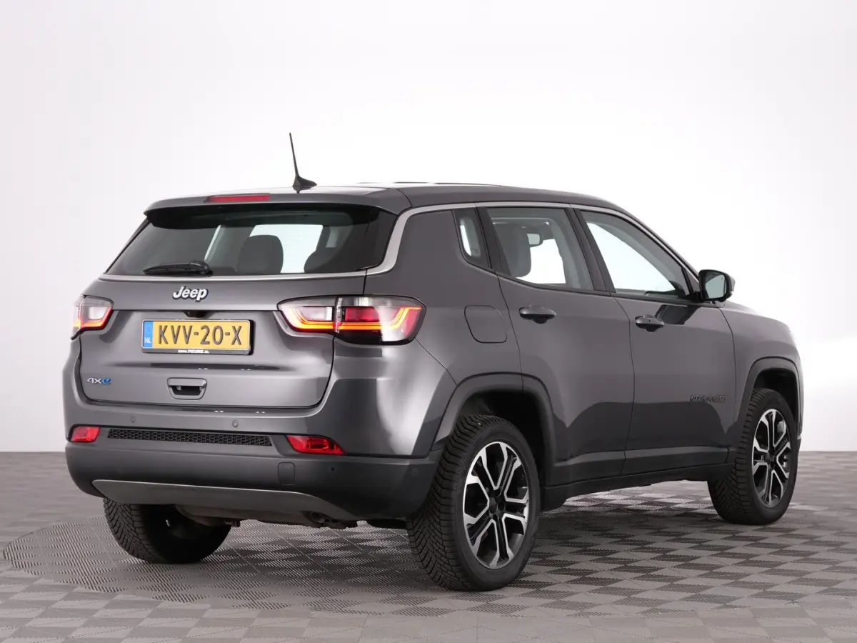 4xe 190 Plug-in Hybrid Altitude | CARPLAY | ECC | PDC | Half LEDER !