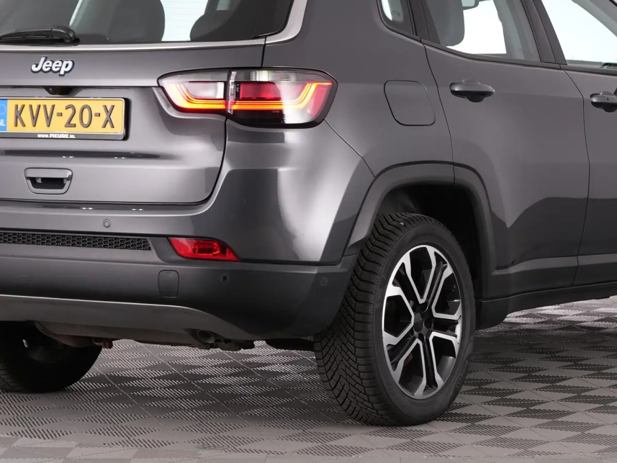 4xe 190 Plug-in Hybrid Altitude | CARPLAY | ECC | PDC | Half LEDER !