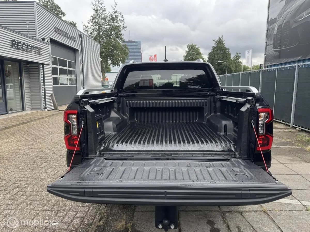 2.3 PHEV Wildtrak