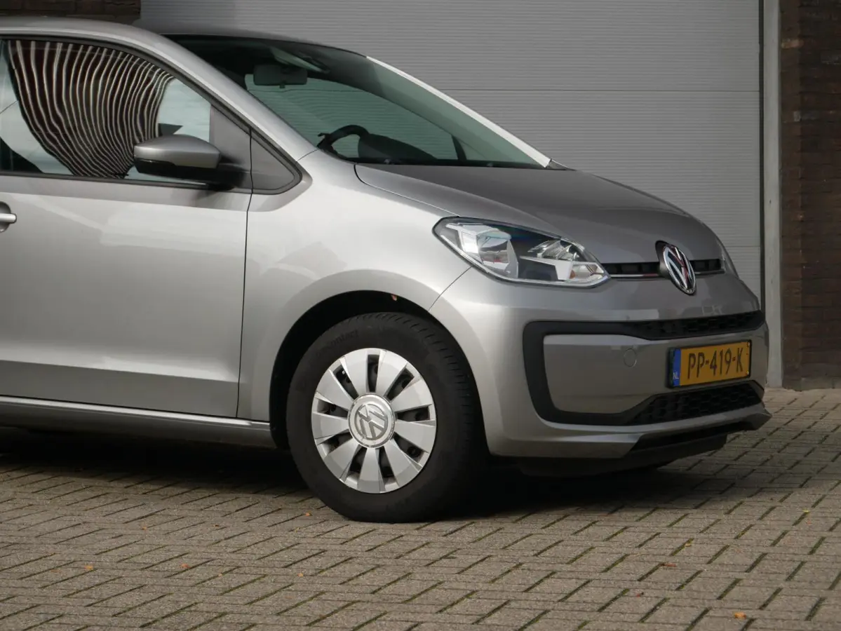 Up! 1.0 BMT high up! 85PK Cruise| BT| Camera| NL Auto