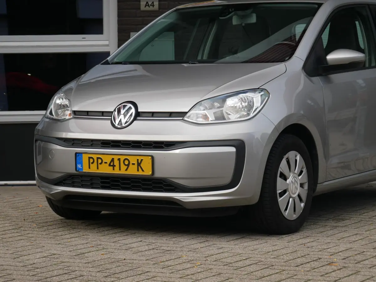 Up! 1.0 BMT high up! 85PK Cruise| BT| Camera| NL Auto