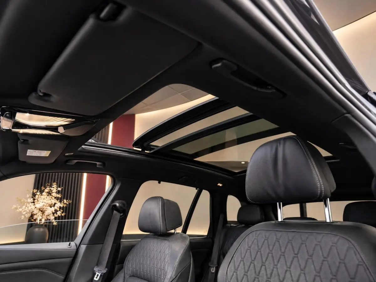 XDrive45e High Executive M-Sport | SOH 100% | Skylounge | Active Steering | Ventilatie | BTW