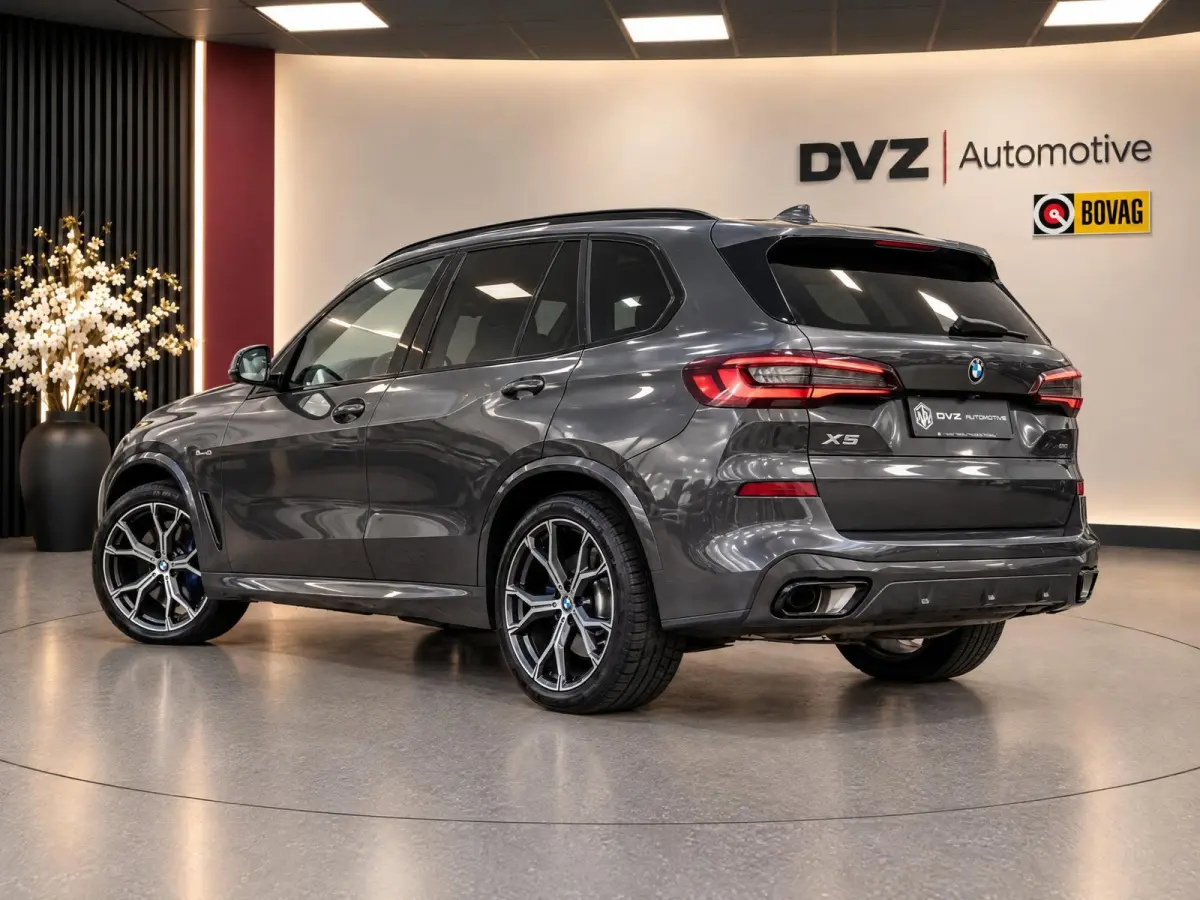 XDrive45e High Executive M-Sport | SOH 100% | Skylounge | Active Steering | Ventilatie | BTW