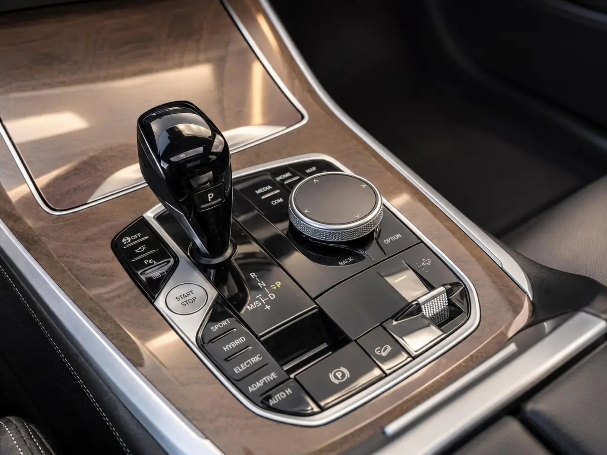 XDrive45e High Executive M-Sport | SOH 100% | Skylounge | Active Steering | Ventilatie | BTW