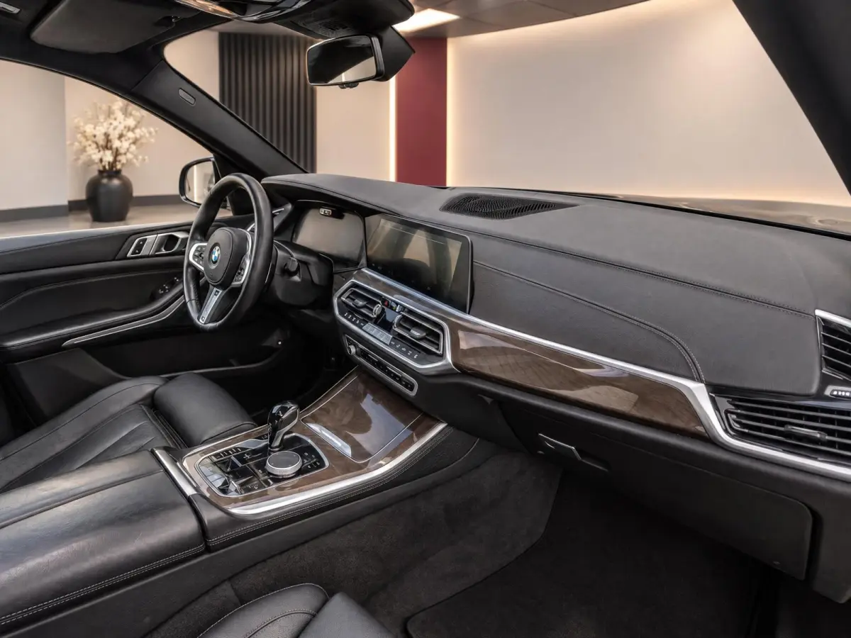 XDrive45e High Executive M-Sport | SOH 100% | Skylounge | Active Steering | Ventilatie | BTW
