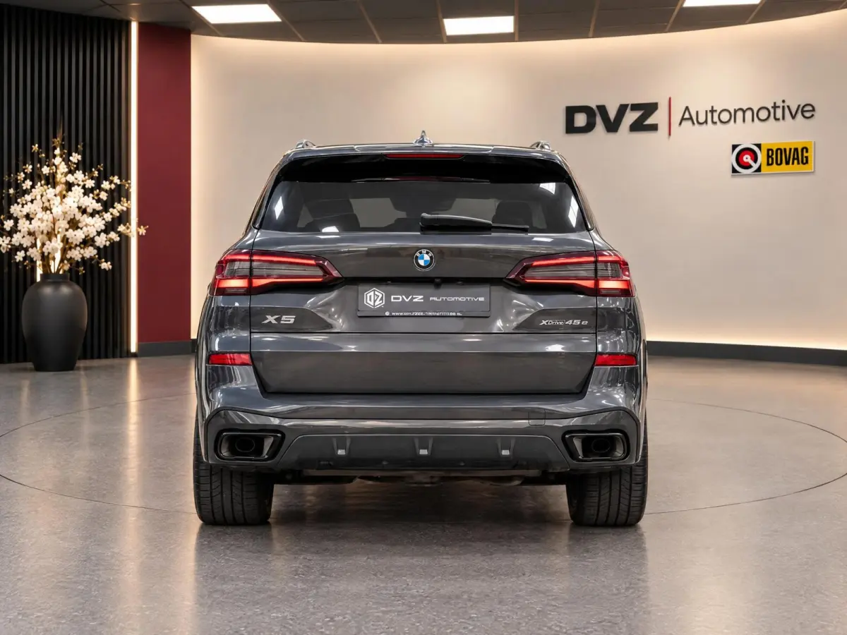 XDrive45e High Executive M-Sport | SOH 100% | Skylounge | Active Steering | Ventilatie | BTW