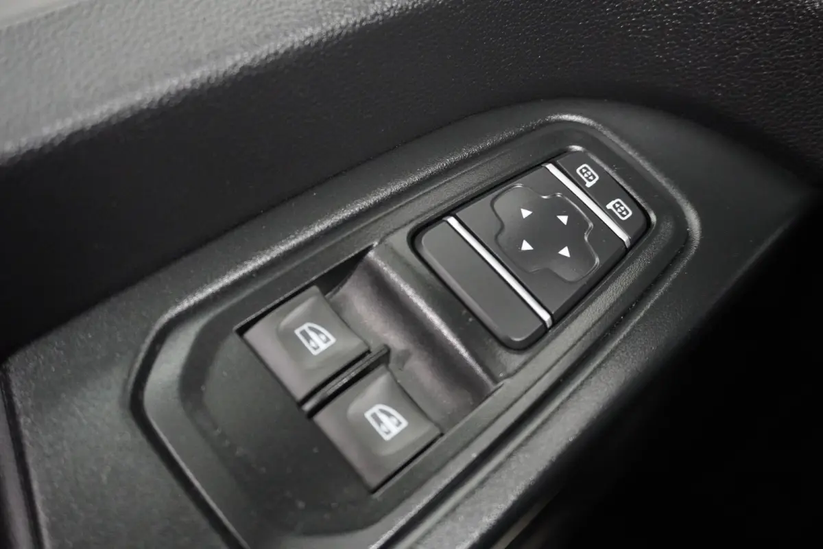 2.0 dCi 130PK L2 EURO 6 - Airco - Cruise - PDC - €21.950,- Excl.