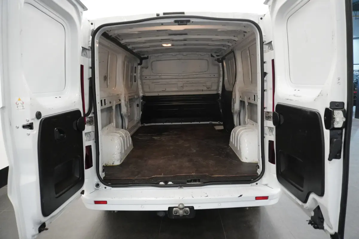 2.0 dCi 130PK L2 EURO 6 - Airco - Cruise - PDC - €21.950,- Excl.