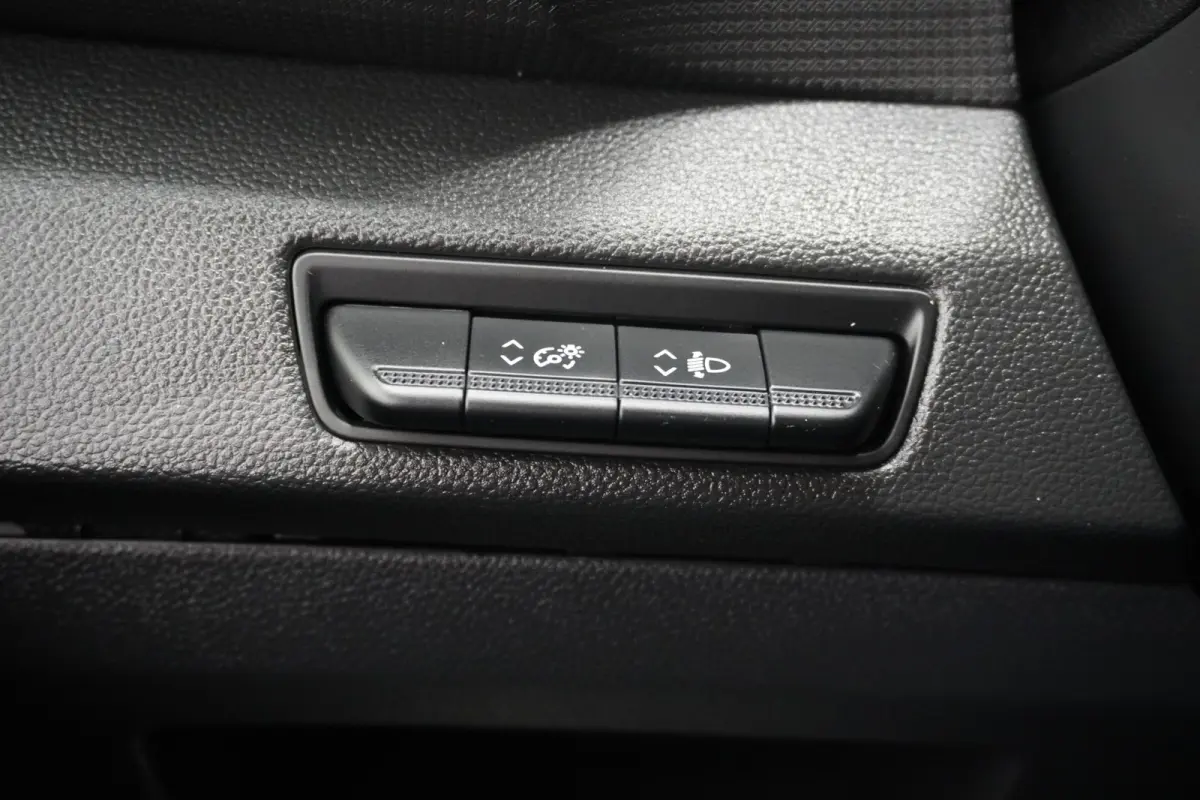 2.0 dCi 130PK L2 EURO 6 - Airco - Cruise - PDC - €21.950,- Excl.
