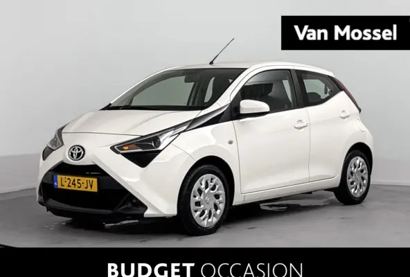 1.0 VVT-i x-play 1e Eigenaar | Origineel Nederlands | Achteruitrijcamera | Cruise Control