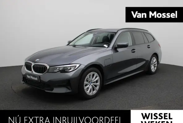 330e | Automaat | Parkeersensoren | Climate Control | Cruise Control |