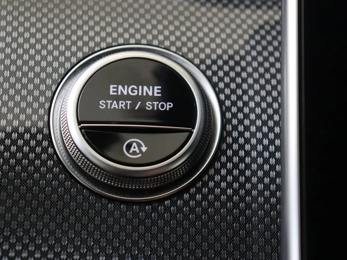 180 AMG Line / 20 inch/ Memory/ Sfeerverlichting/ AIRCAP/ AIRSCARF