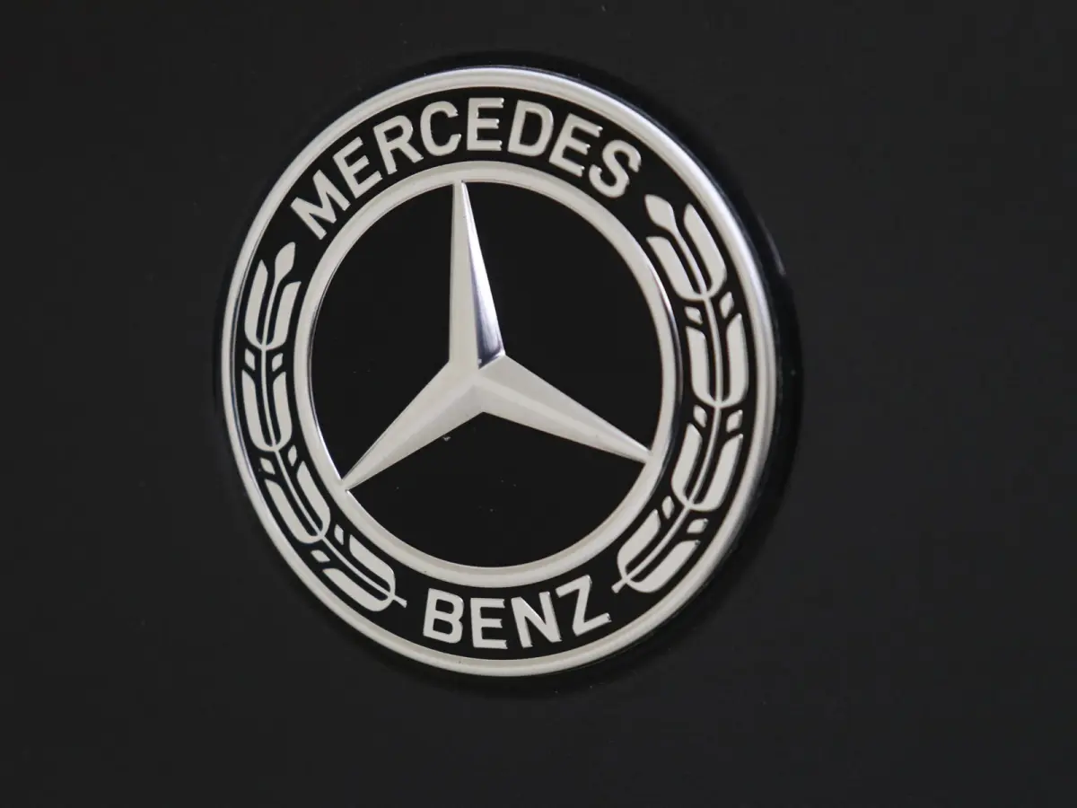 180 AMG Line / 20 inch/ Memory/ Sfeerverlichting/ AIRCAP/ AIRSCARF
