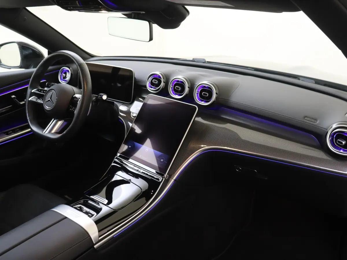 180 AMG Line / 20 inch/ Memory/ Sfeerverlichting/ AIRCAP/ AIRSCARF