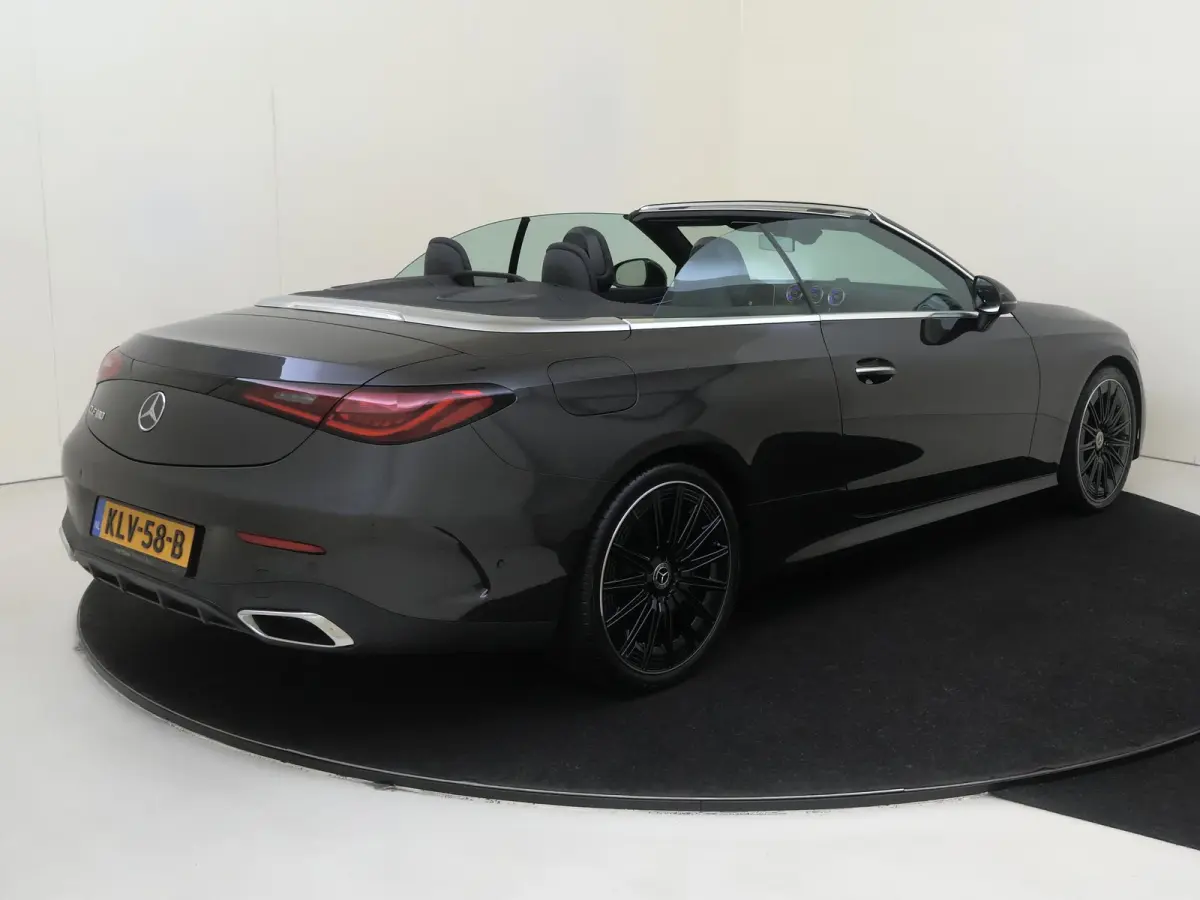 180 AMG Line / 20 inch/ Memory/ Sfeerverlichting/ AIRCAP/ AIRSCARF