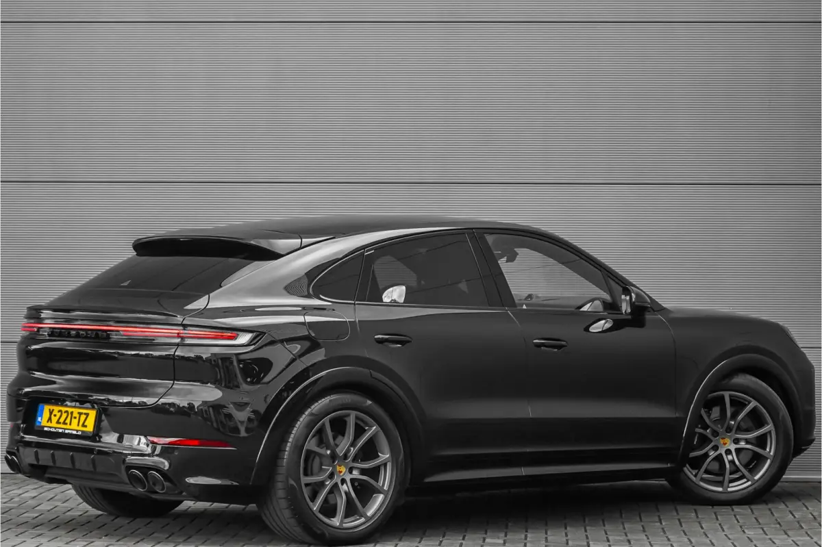 3.0 E-Hybrid Nieuw Model Sport Design & Chrono Trekhaak Stoelventilatie 21"