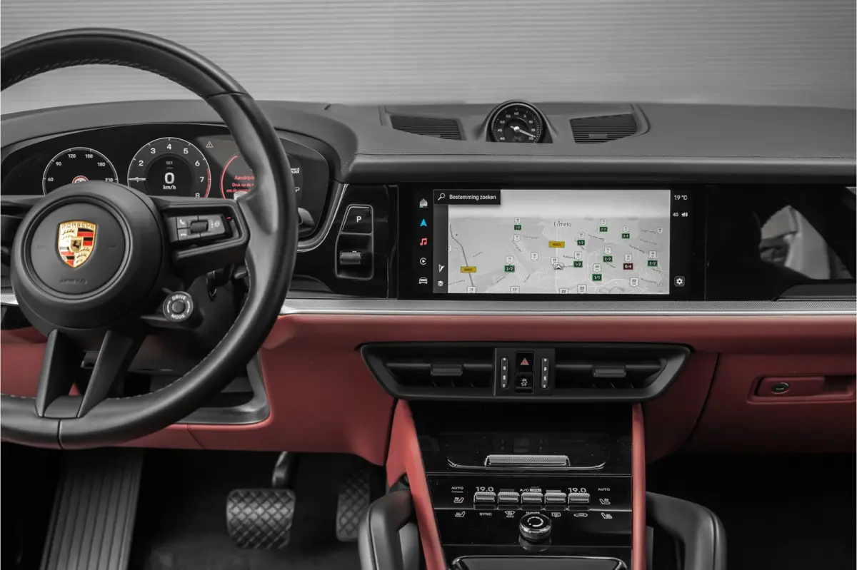 3.0 E-Hybrid Nieuw Model Sport Design & Chrono Trekhaak Stoelventilatie 21"