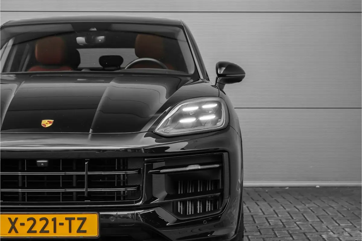 3.0 E-Hybrid Nieuw Model Sport Design & Chrono Trekhaak Stoelventilatie 21"