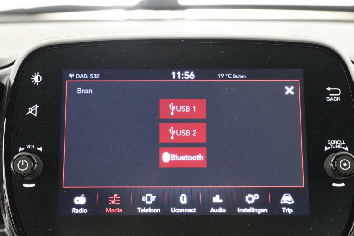 1.0 Hybrid Cabrio Dolcevita Finale | 1e Eigenaar! | Dealer Onderhouden! | Navi By App | Cruise Control | Stoelverwarming | Airco | Parkeersensoren | Lichtmetalen Velgen