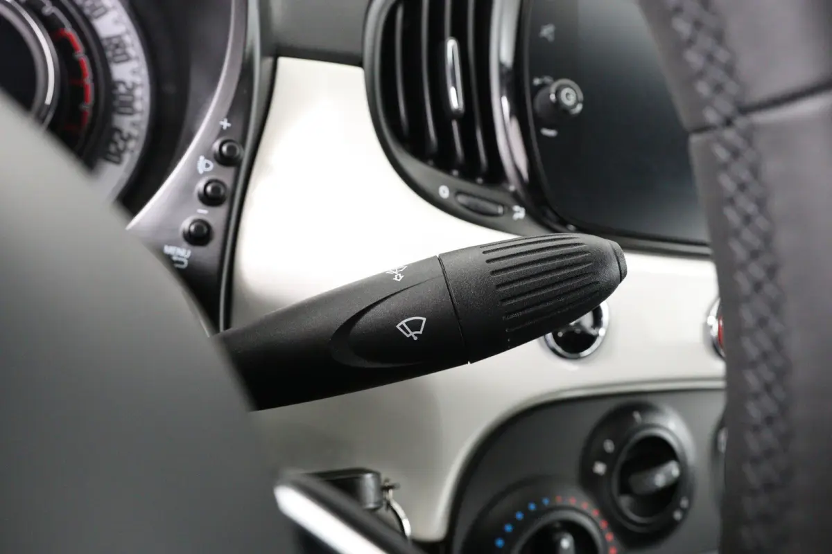 1.0 Hybrid Cabrio Dolcevita Finale | 1e Eigenaar! | Dealer Onderhouden! | Navi By App | Cruise Control | Stoelverwarming | Airco | Parkeersensoren | Lichtmetalen Velgen